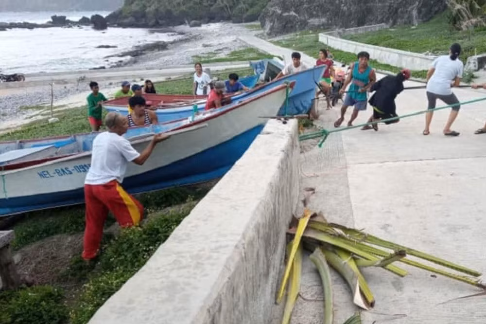 Nguoi dan Philippines chuan bi gi chong sieu bao Mawar?-Hinh-3