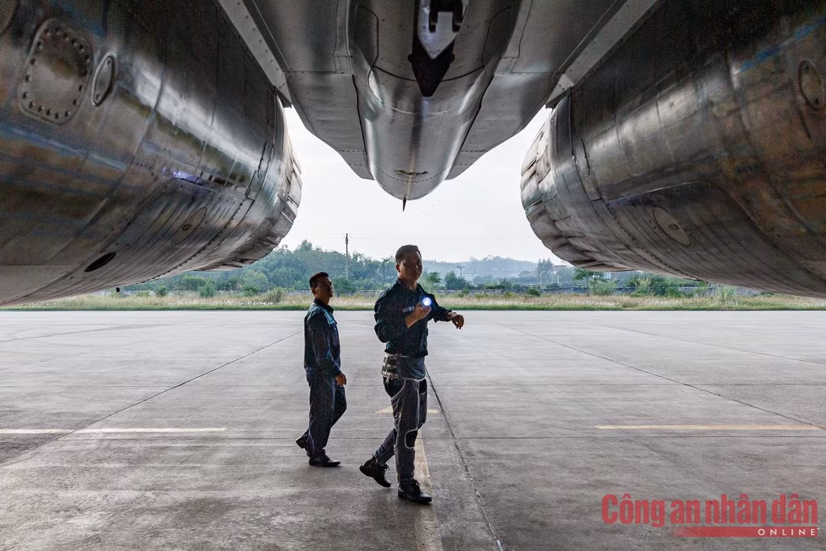 Lam chu “Ho mang chua” SU-30MK2-Hinh-3
