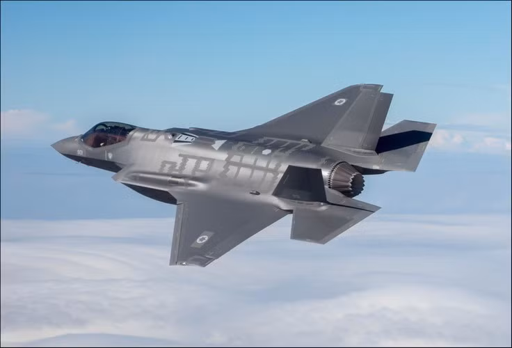 Ngoài ra, IAF đã thực hiện các bước cải tiến để biến những chiếc máy bay tiêm kích tấn công liên hợp F-35 phù hợp hơn với biên chế của Israel, bao gồm các sửa đổi phần mềm tiên tiến.