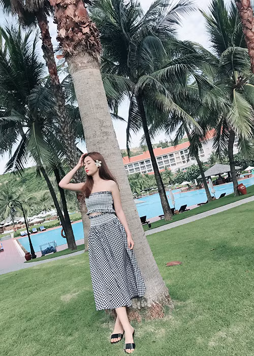 Hoa hậu Đỗ Mỹ Linh mong mỏi một kỳ nghỉ dưỡng.