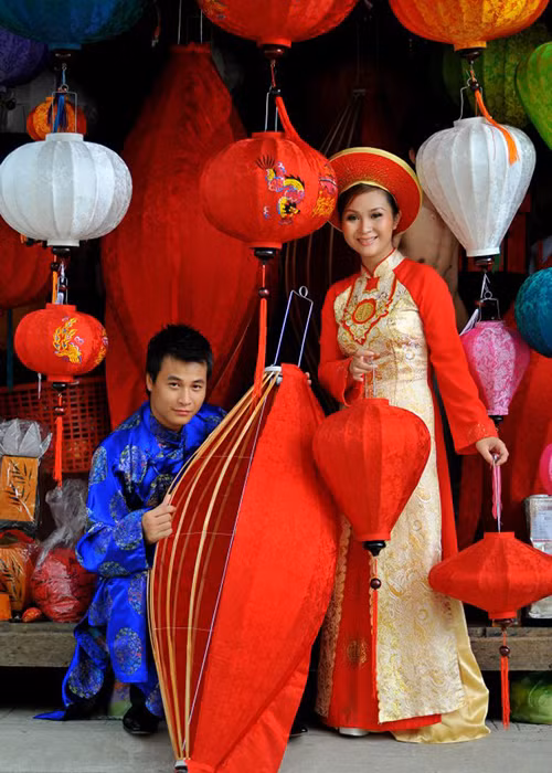 Vợ của Anh Đức "Người phán xử" tên Bích Thủy. Cả hai yêu nhau khi học chung lớp ở Học viện Âm nhạc Quốc gia Việt Nam. Ảnh: FBNV