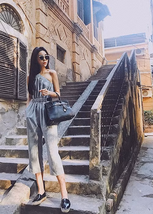 Nhân dịp hè, Hoa hậu Kỳ Duyên đi du lịch giống nhiều sao Việt khác.