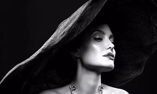 Angelina Jolie mac chung liet co mat khien fan soc-Hinh-2