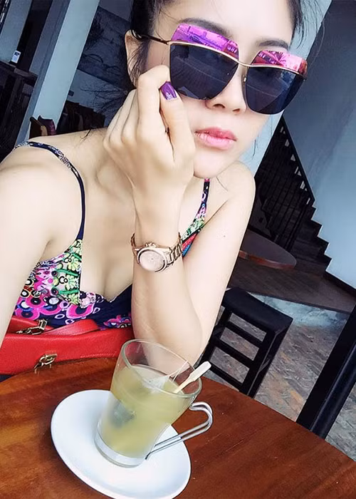 Trước khi đến với Trung Kiên, Lê Phương từng qua một lần đò. Trong cuộc hôn nhân đầu tiên này, nữ diễn viên sinh năm 1985 đã có một cậu con trai sắp tròn 6 tuổi.