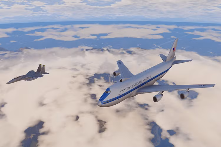 Tuy nhiên, Boeing E-4 Advanced Airborne Command Post tên gọi đầy đủ của E-4B không phải là dòng chuyên cơ dành riêng cho Bộ trưởng Quốc phòng Mỹ mà còn cả người đứng đầu Nhà Trắng - Tổng thống Mỹ Donald Trump, khi đây là một trong bốn dòng chuyên cơ thuộc Chương trình Sở chỉ huy hàng không khẩn cấp quốc gia của Mỹ. Nguồn ảnh: Jetphoto.