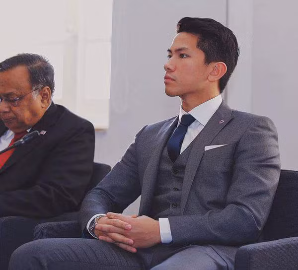 Đẹp trai, phong độ, sở hữu khối tài sản trị giá 20 tỷ đô, chàng Hoàng tử Brunei Abdul Mateen đang làm vô số cô gái trên thế giới "chết lịm".