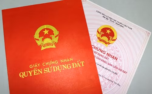 Bộ TN&MT vừa ban hành Thông tư quy định ngưng hiệu lực thi hành quy định về việc ghi tên các thành viên có chung quyền sử dụng đất vào sổ đỏ hộ gia đình.