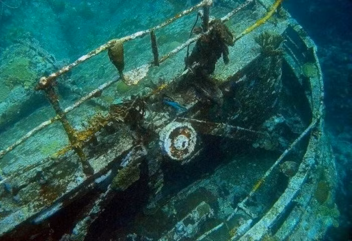 Tàu Atocha được xây dựng ở Cuba vào thế kỷ 17 dùng để chở hàng hóa. Năm 1622, tàu Antocha khởi hành từ Tây Ban Nha tới Tây Ấn, dừng chân ở các cảng tại Cartagena, Colombia, và Portobelo, Panama, để chất của cải của những hành khách quý tộc.