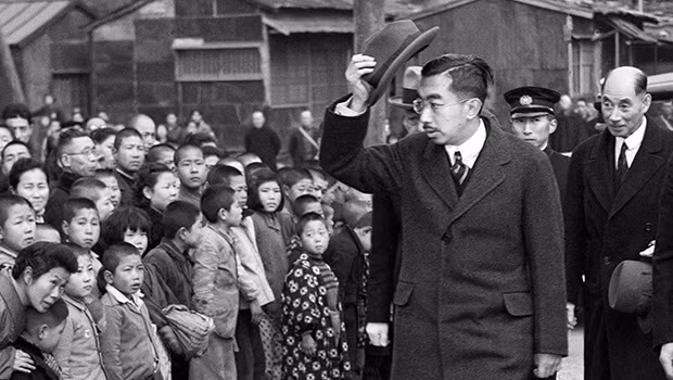 Mục tiêu của nhóm đảo chính này là ngăn chặn Nhật hoàng Hirohito tuyên bố đầu hàng, để họ có thể tiếp tục chiến tranh bất kể kết cục. Nhóm sĩ quan này tin rằng một khi chế độ cầm quyền bị lật, nhân dân Nhật Bản sẽ đoàn kết lại và tiếp tục cuộc chiến bất kể kết quả ra sao.