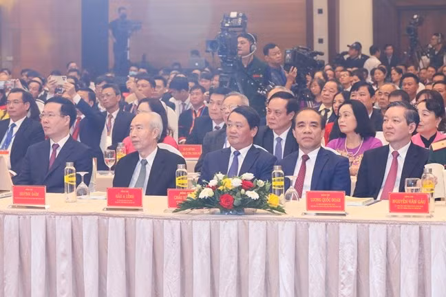 Cán bộ làm công tác Mặt trận phải gần dân, có uy tín với dân - Hình 3 Can bo lam cong tac Mat tran phai gan dan, co uy tin voi dan-Hinh-3