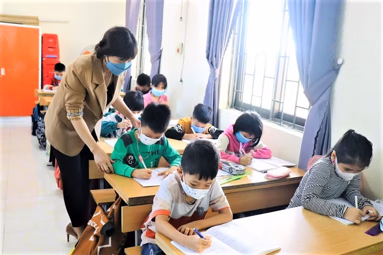 Từ 21/2, học sinh tiểu học nội thành Hà Nội có thể đến trường Tu 21/2, hoc sinh tieu hoc noi thanh Ha Noi co the den truong