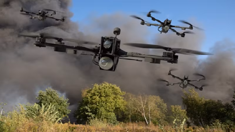 Khi mọi thứ sẵn sàng, người điều khiển ở Moscow tiếp nhận quyền điều khiển UAV thông qua hệ thống “Orbita” và cho UAV cất cánh. Sau khi bay được hơn 11 km, UAV đã đánh trúng một mục tiêu quân sự của Ukraine. Toàn bộ quá trình tấn công đã được một UAV trinh sát khác ghi lại từ trước và gửi về hình ảnh xác nhận mục tiêu đã bị tiêu diệt. Ảnh minh họa