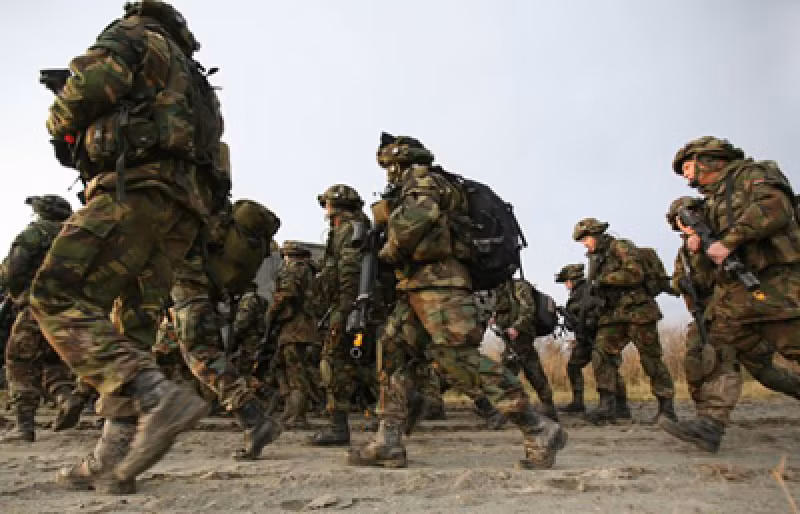 Mục tiêu của NATO đưa lực lượng gìn giữ hòa bình đến Ukraine - Hình 4 Muc tieu cua NATO dua luc luong gin giu hoa binh den Ukraine-Hinh-4