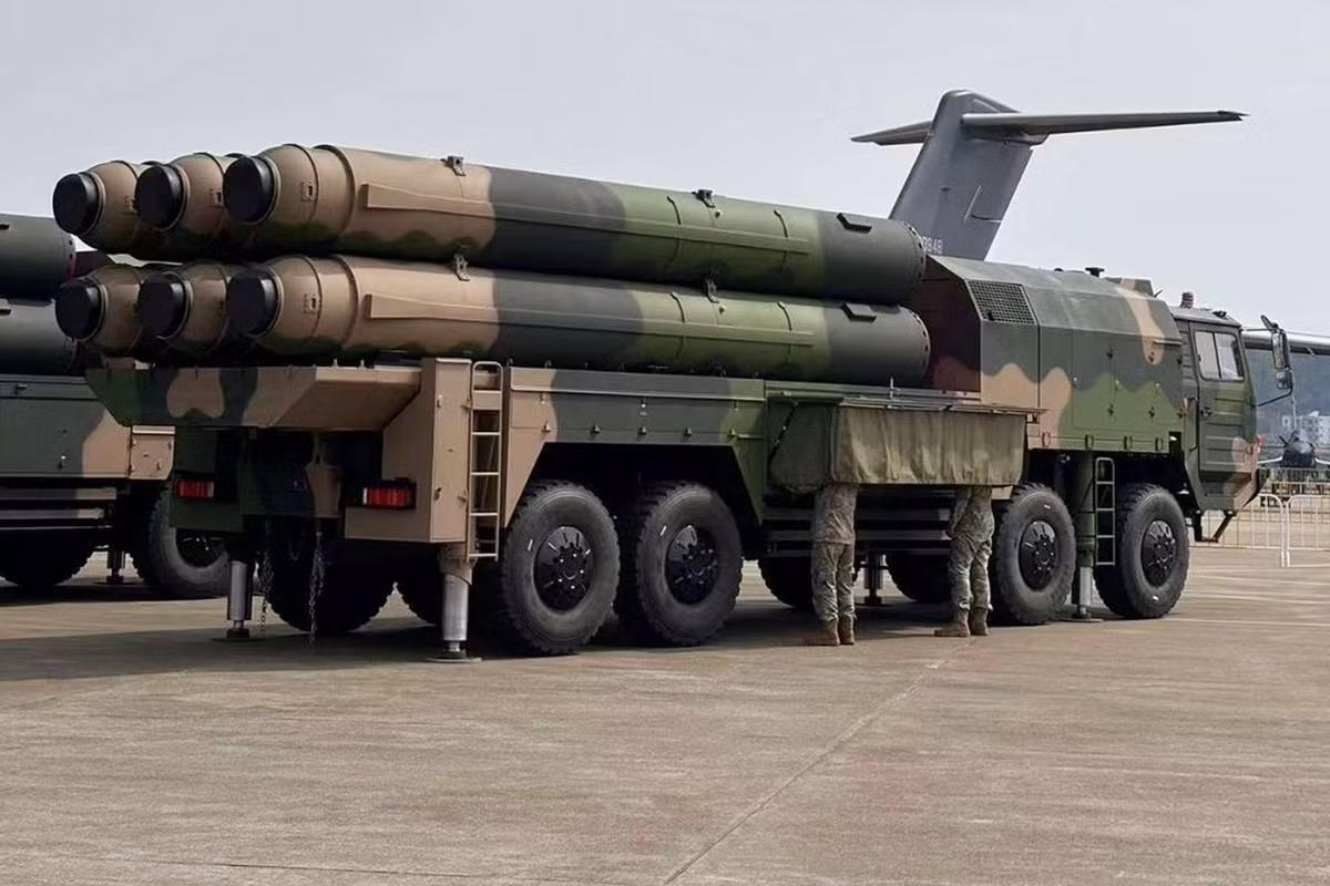 Nước này cũng đã phát triển hệ thống phòng không HQ-19 mới, thường được dùng để phòng thủ chống lại tên lửa đạn đạo và có tầm bắn ước tính từ 1.000 đến 3.000 km.
