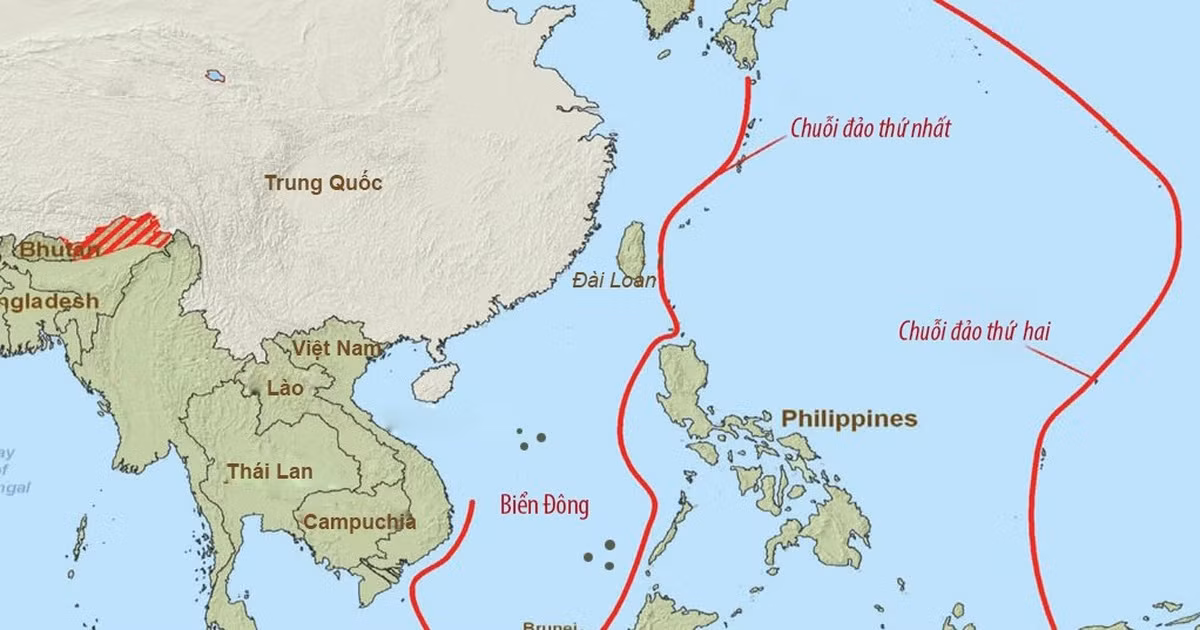 Báo cáo 2050 của Bộ Không quân Mỹ cũng nêu bật tính dễ bị tổn thương của các căn cứ không quân tiền phương trước tên lửa chính xác. Trung Quốc đã đạt được thành công đáng kể trong việc phát triển các hệ thống tầm trung phóng từ trên không, trên bộ và trên biển, tên lửa có thể vươn tới cái gọi là chuỗi đảo thứ hai (các đảo của Nhật Bản trải dài đến Guam).