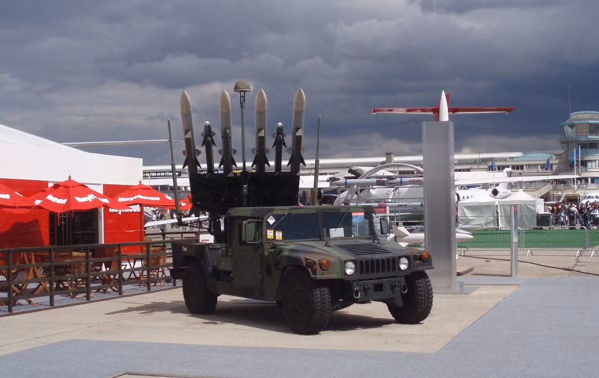 Nhật Bản “chốt” tên lửa AIM-120 AMRAAM: Đắt có xắt ra miếng? - Hình 11 Nhat Ban “chot” ten lua AIM-120 AMRAAM: Dat co xat ra mieng?-Hinh-11