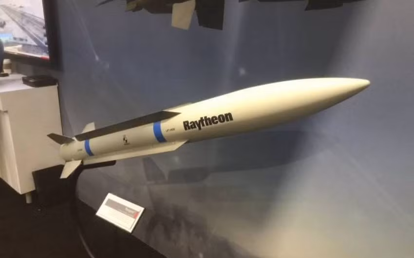Nhật Bản “chốt” tên lửa AIM-120 AMRAAM: Đắt có xắt ra miếng? - Hình 9 Nhat Ban “chot” ten lua AIM-120 AMRAAM: Dat co xat ra mieng?-Hinh-9