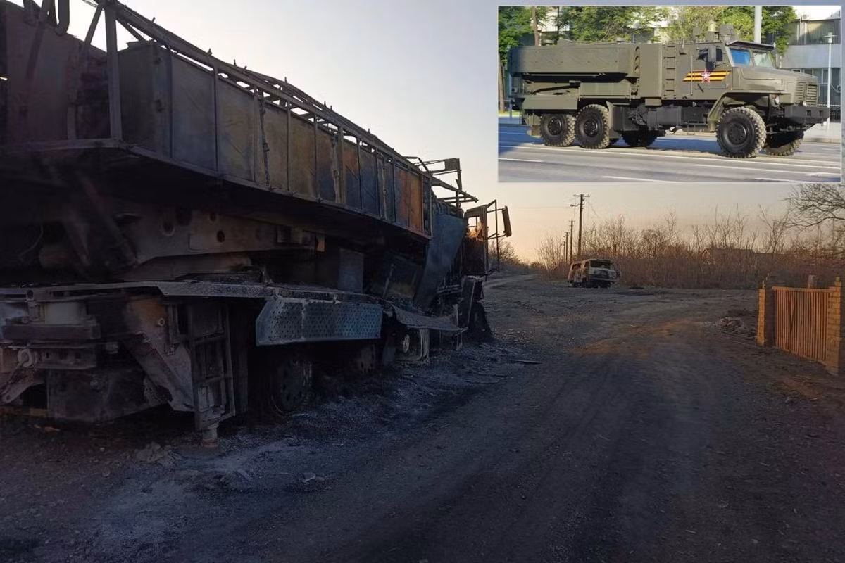 Theo nguồi tin từ Cổng thông tin quân sự và quốc phòng của Ukraine Defense Express, vào ngày 16/2/2025, một hệ thống phun lửa hạng nặng TOS-2 Tosochka của Nga đã bị phá hủy ở Ukraine, các nguồn tin chỉ ra rằng vũ khí này đã bị tấn công và phá huỷ gần Petrovka, Donetsk. Đây là lần đầu tiên phía Nga xác nhận mất vũ khí này. Ảnh Army Recognition
