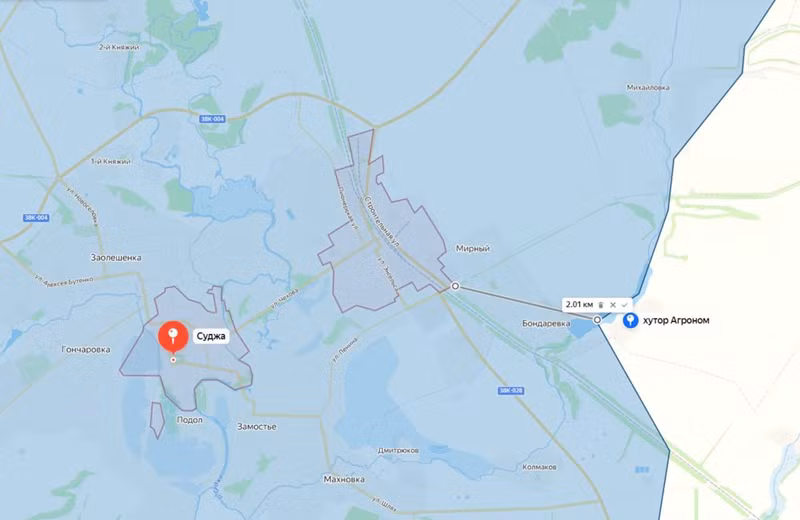Các làng này chỉ cách thành phố Suzha từ 2km đến 4km, thuộc khu vực ngoại vi của thành phố, trong khi Sudzha là trung tâm quan trọng nhất trong khu vực Kursk do quân Ukraine kiểm soát. Một khi chiếm được khu vực này, chiến dịch Kursk có thể coi như kết thúc. Khi Quân đội Nga tiến gần đến đây, quân Ukraine đã bắt đầu xây dựng các công trình phòng thủ ở vùng ngoại ô của Sudzha để chuẩn bị cho trận quyết chiến. Ảnh: Facebook.