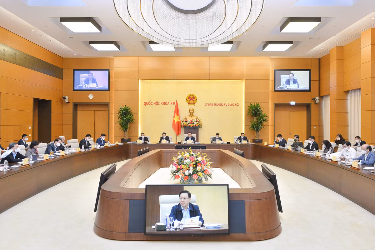 Chu tich Quoc hoi chu tri cuoc hop chuan bi cac noi dung cho ky hop bat thuong