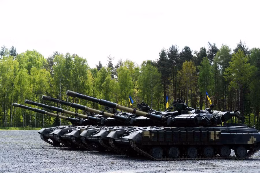 Truyền thông và các chuyên gia phân tích tại Nga bình luận, những tuyên bố này của các quan chức Ukraine một lần nữa cho thấy rằng ở Kiev, ban đầu không ai có ý định lắng nghe ý kiến của người dân Crimea.