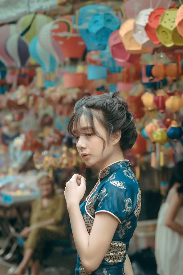 Tuy tuổi đời còn khá trẻ nhưng cô bạn lại có khá nhiều kinh nghiệm trong nghề mẫu ảnh.