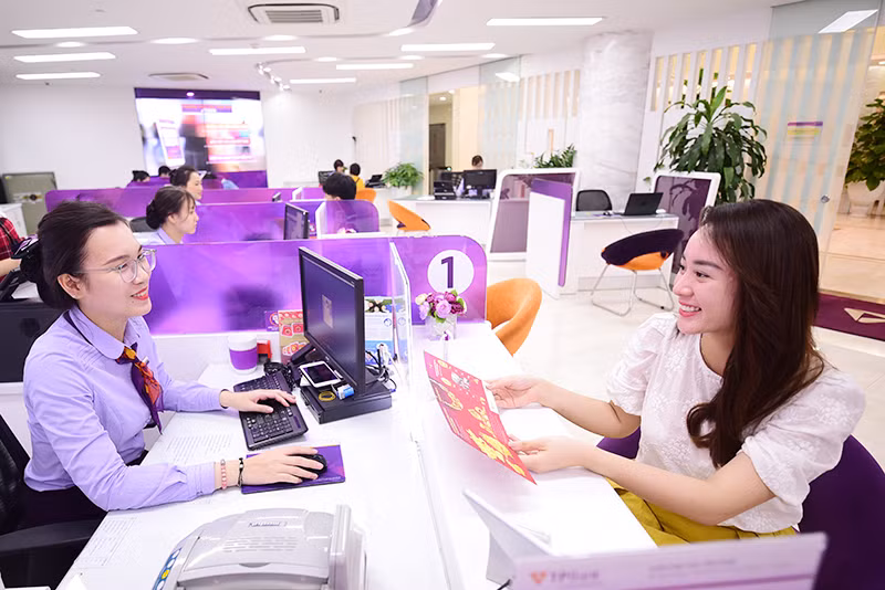 TPBank tang vang Doji, nhan doi niem vui cho khach mua nha may man