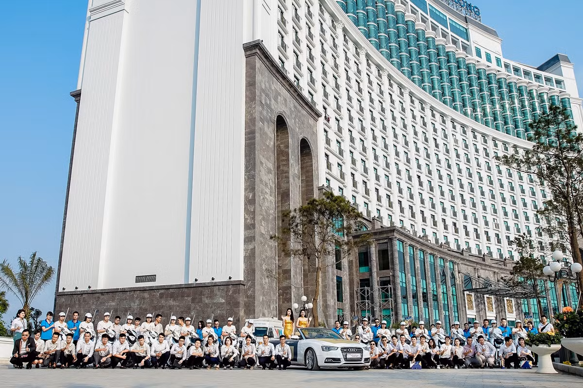 Roadshow FLC Hạ Long 2019 chào hè ấn tượng tại “miền đất hứa” - Hình 2 Roadshow FLC Ha Long 2019 chao he an tuong tai “mien dat hua”-Hinh-2