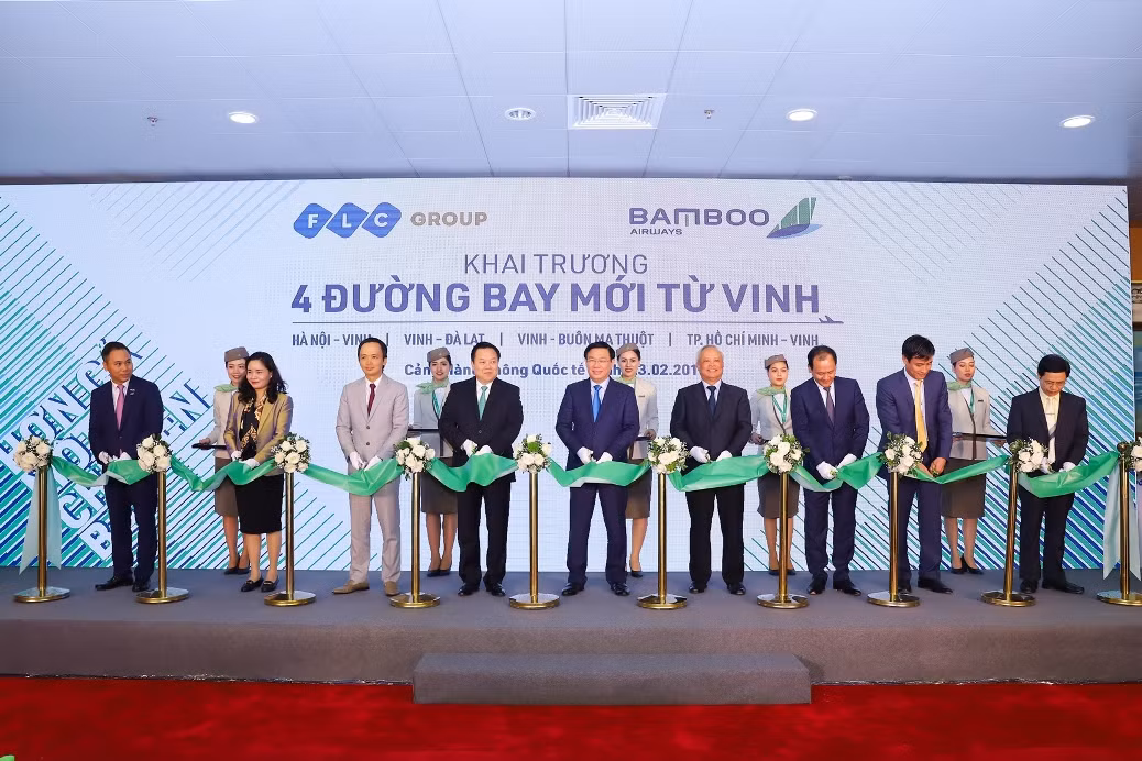 Pho Thu tuong Vuong Dinh Hue bay khai truong duong bay moi cua Bamboo Airways toi Vinh-Hinh-5