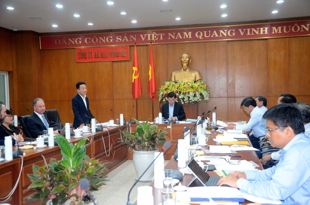 Tap doan T&T Group va doi tac du kien dau tu du an khi hoa long gan 6 ty