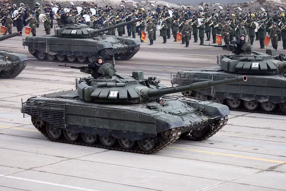 Ví dụ điển hình là phiên bản xe tăng T-72B3 mới được nâng cấp hệ thống giáp bảo vệ. Nguồn ảnh: Vitaly Kuzmin