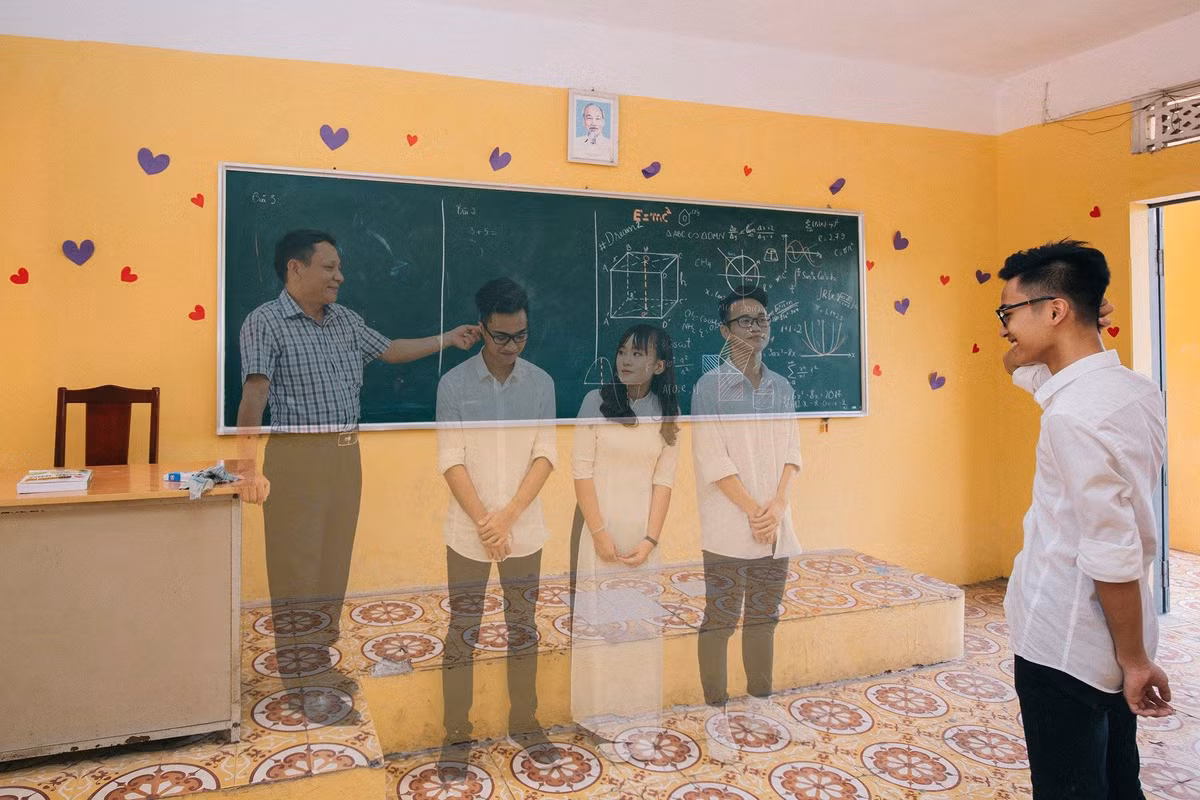”Tôi ước bây giờ được ngủ một giấc, mở mắt ra thấy mình vẫn ở lớp học ngày ấy”.