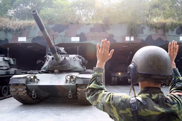 Hiện tại đã có một số tín hiệu tích cực hơn từ phía Mỹ, nhất là sau khi Tổng thống Mỹ Donald Trump lên nắm quyền, giúp họ có thể tiếp cận dễ dàng hơn với trang bị quốc phòng hiện đại cũng như công nghệ sản xuất chúng. Nguồn ảnh: Sina.