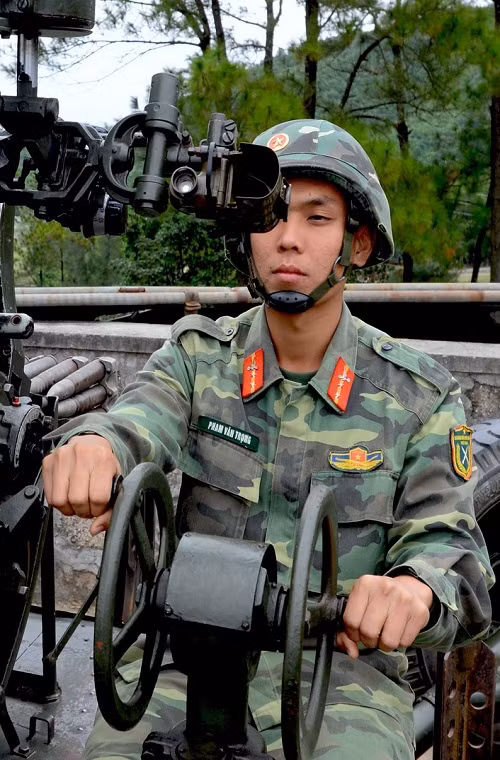 Các số lấy phần tử bắn.