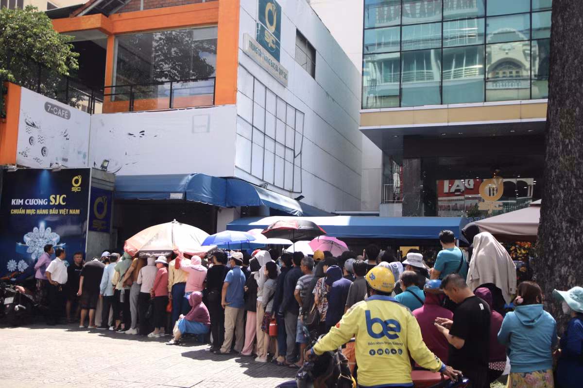 SJC còn dư địa giảm, người dân nên mua thời điểm hợp lý SJC con du dia giam, nguoi dan nen mua thoi diem hop ly