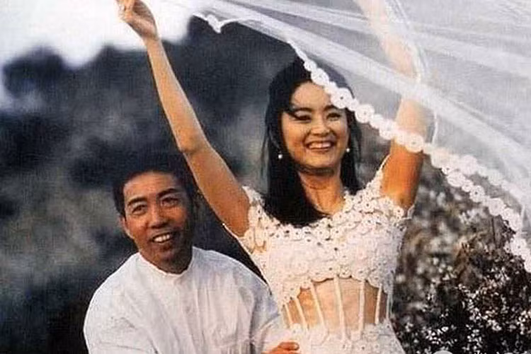 Thông tin Lâm Thanh Hà ly hôn tỷ phú Hình Lý Nguyên được Sina đăng tải khiến nhiều người bất ngờ. Ảnh: QQ