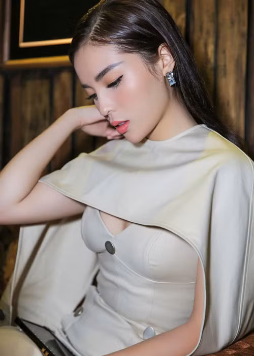 Những tưởng Kỳ Duyên khó có thể lấy lại hình ảnh của một hoa hậu. Thế nhưng, cô đã có cuộc lột xác ngoạn mục. Khi trở lại sau một thời gian ở ẩn, Kỳ Duyên đã có sự chăm chút về hình ảnh. Ảnh: Danviet