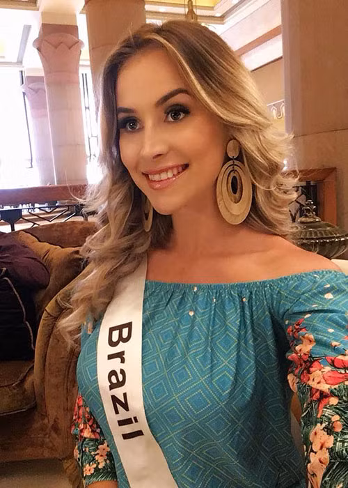 Tháng 4/2018, Daiane Savi đại diện Brazil tham gia cuộc thi Miss Eco International 2018.