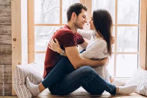 Thứ nhất là do bệnh tật: Khi cơ thể con người già đi, các chức năng khác nhau trong cơ thể sẽ dần lão hoá, suy giảm, đặc biệt là một số bệnh mãn tính có thể xuất hiện. Nếu nam giới ân ái quá thường xuyên, cơ thể luôn trong trạng thái hưng phấn, lúc này khí huyết trong cơ thể cũng tăng cao, gánh nặng cho tim sẽ ngày càng nặng nề.