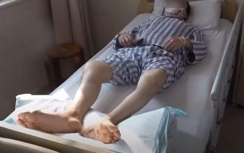 3 năm không uống nước lọc, cơ thể chàng trai trẻ thay đổi ghê rợn 3 nam khong uong nuoc loc, co the chang trai tre thay doi ghe ron