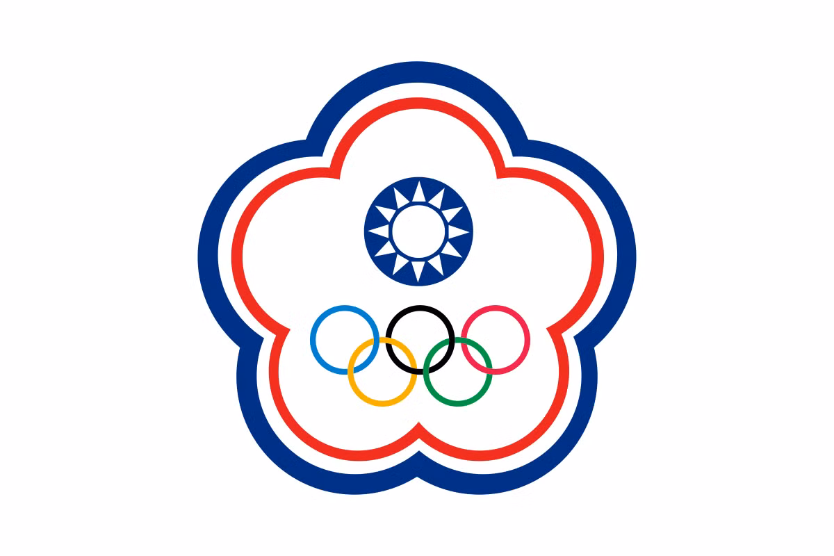 Tại kỳ ASIAD thứ hai diễn ra ở Manila, Philippines năm 1954, đội bóng Trung Hoa Dân Quốc (nay là đội Trung Hoa Đài Bắc) giành ngôi vô địch sau chiến thắng 5-2 trước Hàn Quốc ở chung kết. Vị trí kế tiếp là Miến Điện và Indonesia.