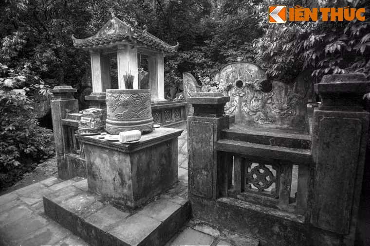 Giai thoại ly kỳ về việc an táng vua Đinh Tiên Hoàng Giai thoai ly ky ve viec an tang vua Dinh Tien Hoang