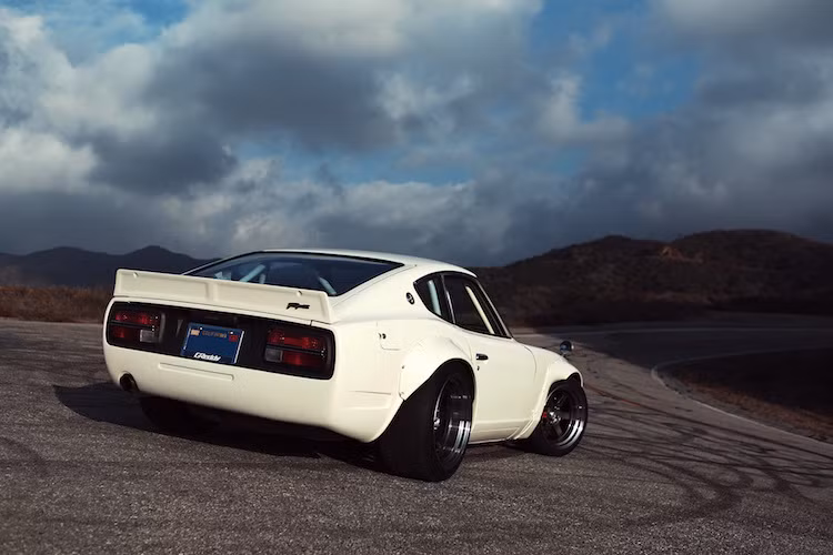 Sung Kang chia sẻ rằng anh cảm thấy bất ngờ và rất vui khi từ một dự án giữa những người bạn, Fugu Z đã thu hút được một "làng" những người trong ngành công nghiệp độ xe vào quá trình tạo ra nó. Với Fugu Z, anh cũng đã có thêm nhiều người bạn hơn từ khắp Thế giới.