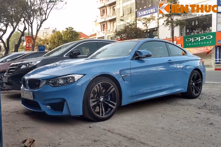 BMW M4 