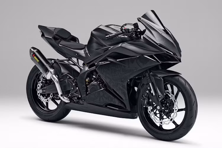 Mẫu sportbike Honda CBR250RR "phân khối nhỡ" mới sẽ dựa trên cơ sở chiếc xe ý tưởng Lightweight Supersports được Honda trưng bày tại triển lãm ôtô Tokyo 2015.