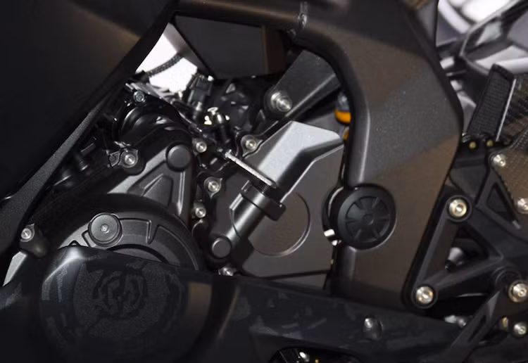 Về thiết kế, CBR250RR sẽ giống như phiên bản concept Lightweight Supersports, nhưng một số chi tiết như phần đầu với đèn LED hay ống xả sẽ được sửa đổi.