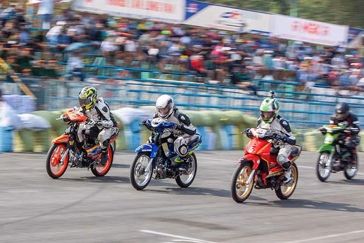 Đây là lần thứ 3 Honda Việt Nam đem giải đua xe đến Bình Dương (sau tháng 4 và 10/2015). Năm nay, đã có tổng cộng 60 tay đua tham gia vào giải đấu ở 3 thể thức chính, sử dụng các dòng xe Honda Blade 110cc, Honda MSX 125 và Honda Wave bán chuyên.