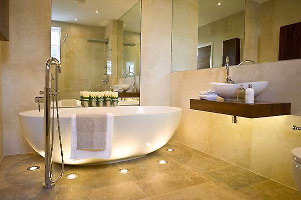 Xay nha mai thai 2 tang hien dai voi 500 trieu-Hinh-5