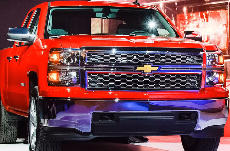  Chevrolet Silverado là một trong 10 mẫu xe bán chạy nhất nước Mỹ tháng 01/2015.