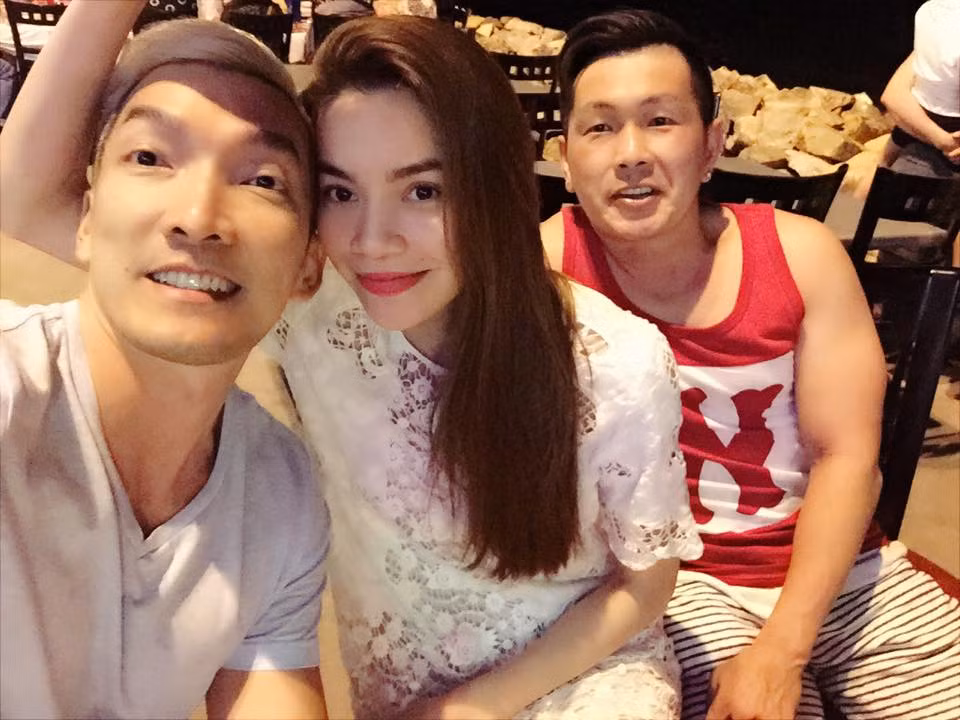 Nữ hoàng giải trí luôn tranh thủ tận hưởng giây phút thư giãn cùng bạn bè.
